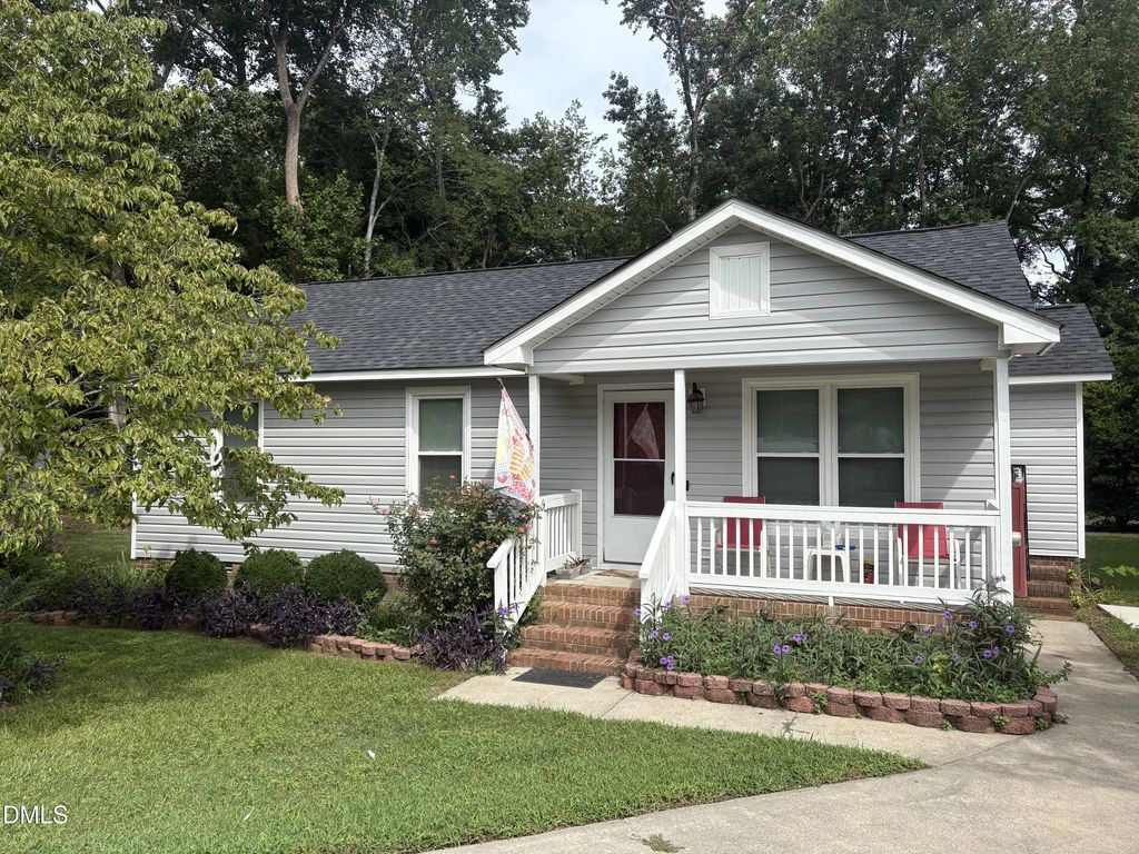 7 Town Crier Court, Wendell
