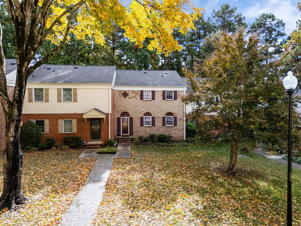 6423 New Market Way, Raleigh