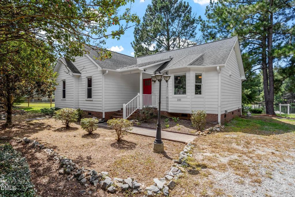 205 William Drive, Benson