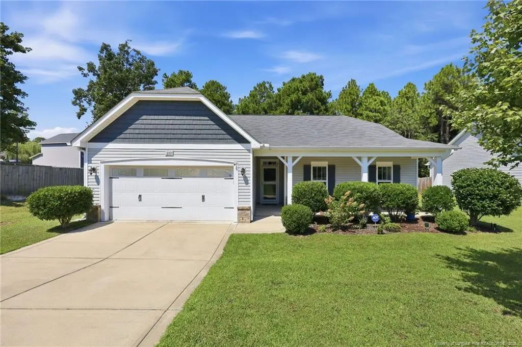 233 English Oak Drive, Bunnlevel
