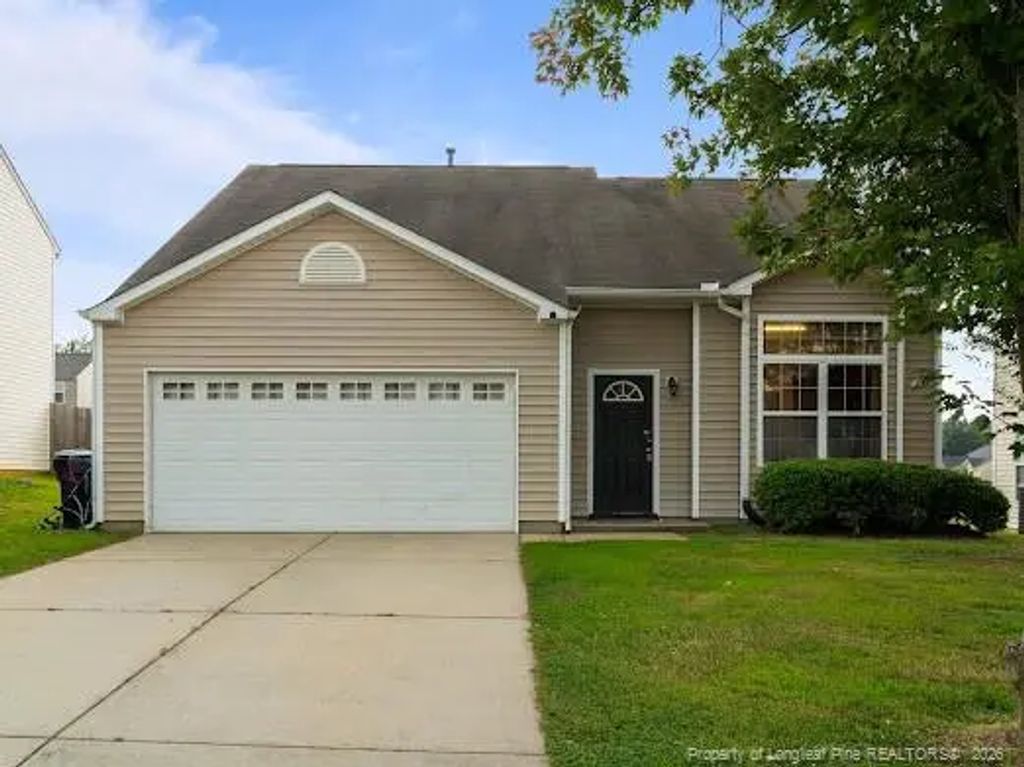 233 Palace Green Lane, Sanford