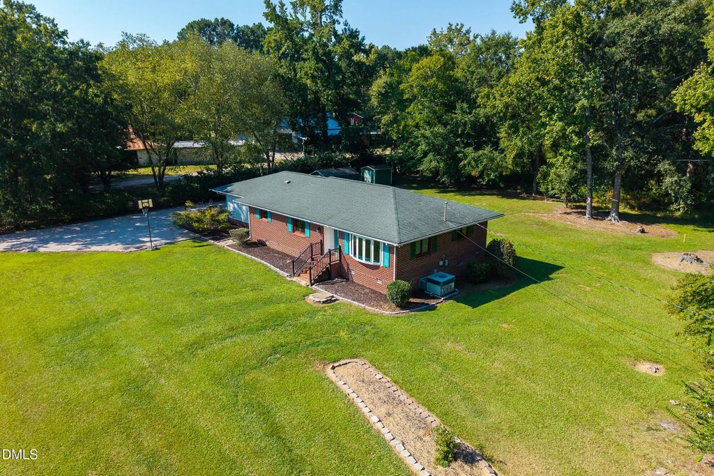 402 Stallings Road, Zebulon