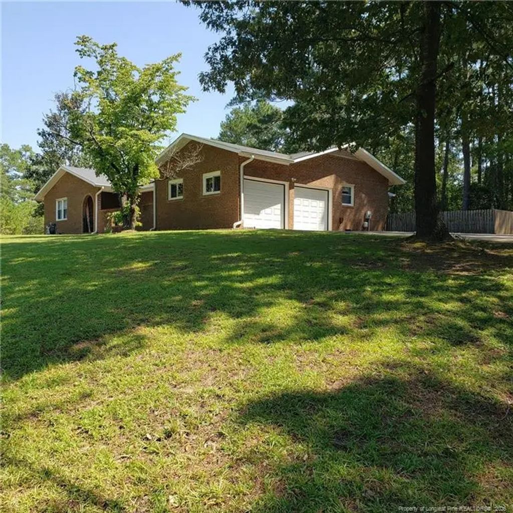 214 Highview Drive, Fayetteville
