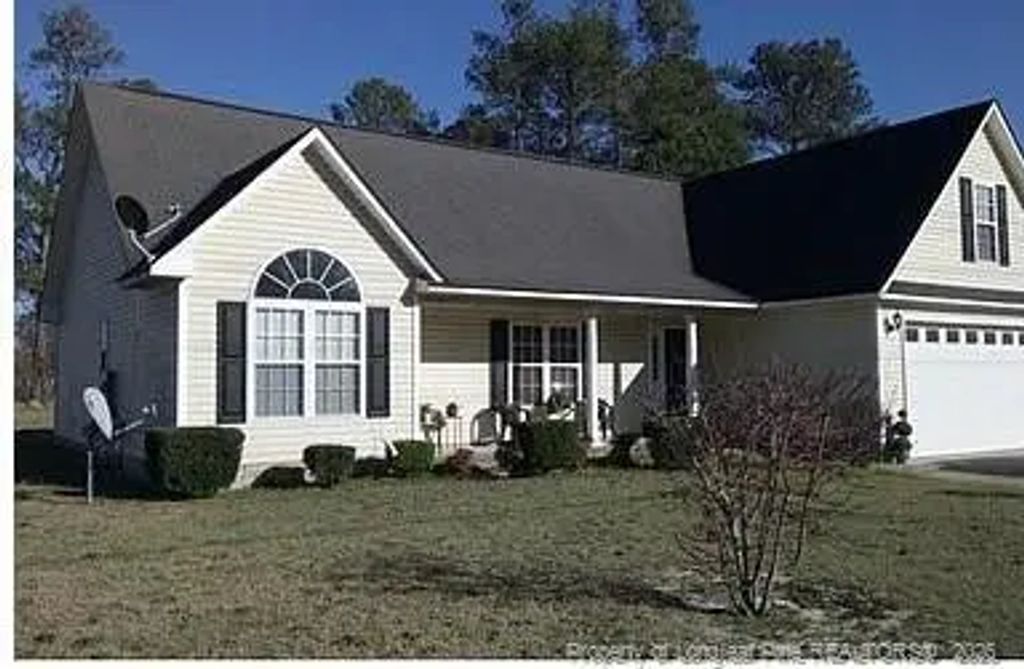 10005 Rockfish Road, Raeford