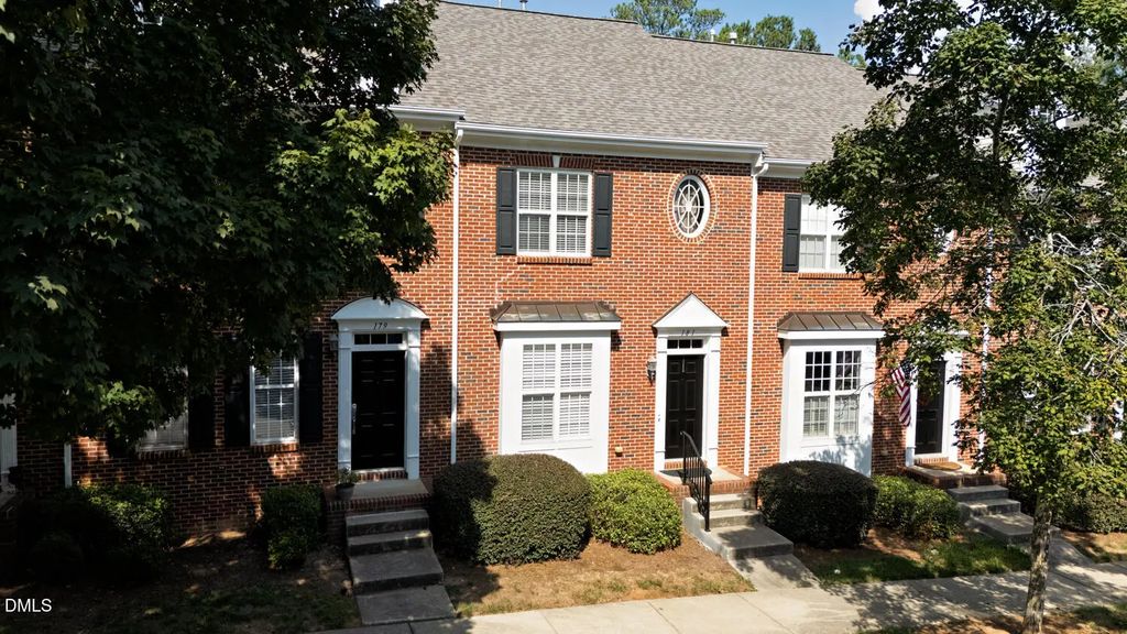181 Lumina Place, Holly Springs