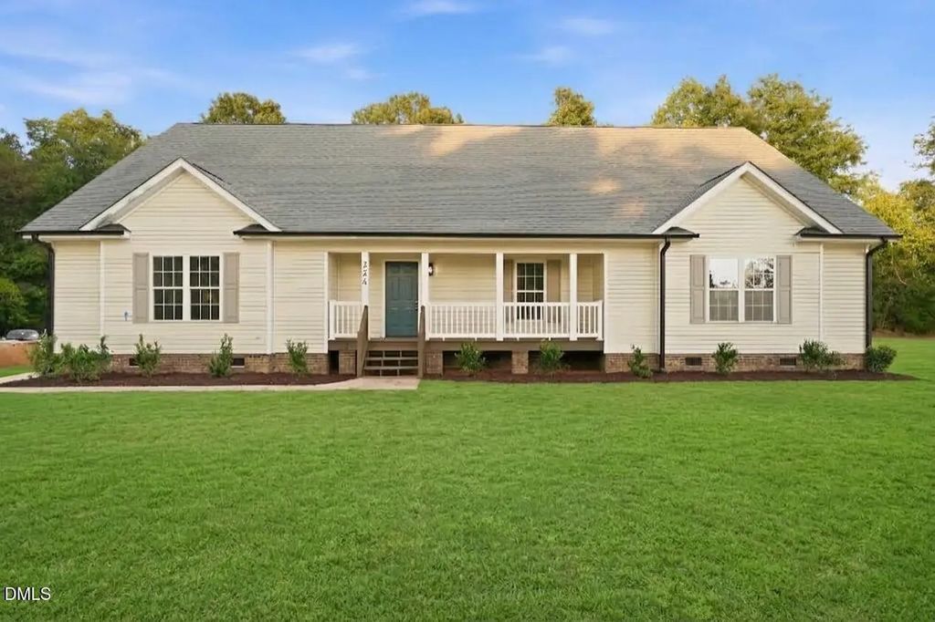224 Lyons Road, Whitakers