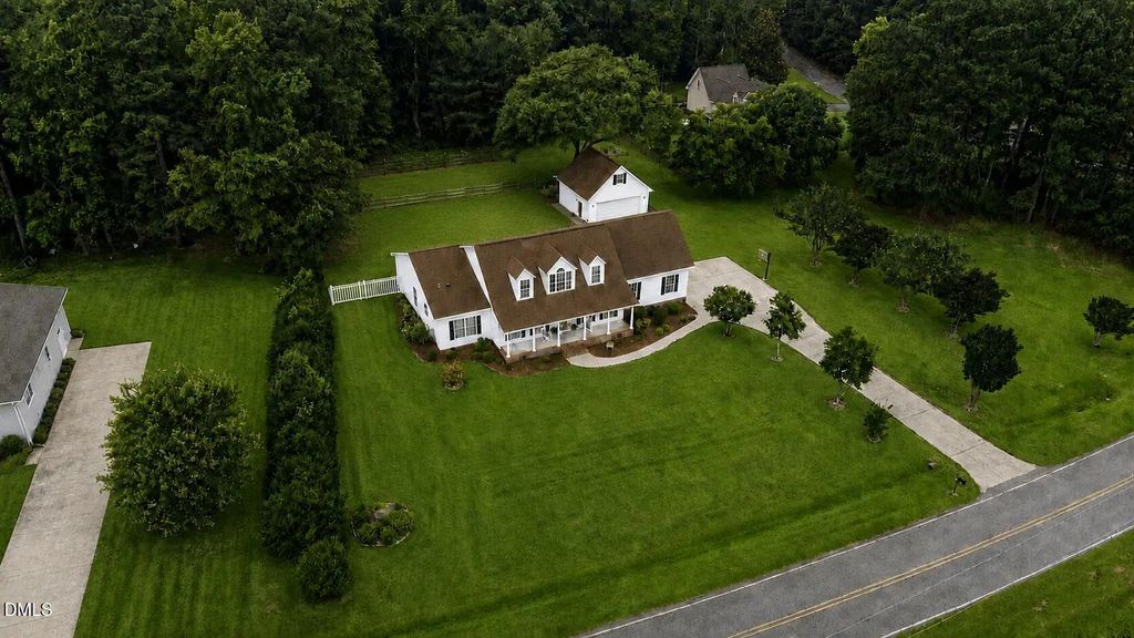 541 Mallie Pearce Road, Zebulon