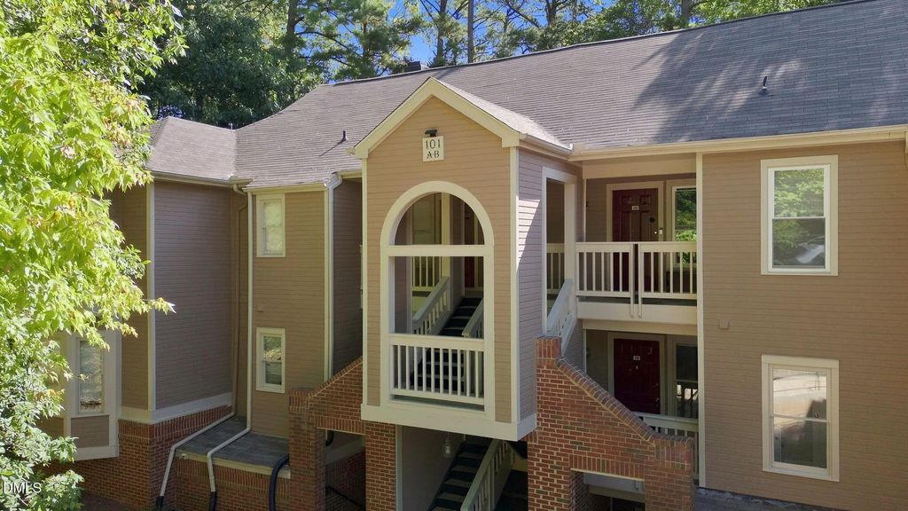 101 Marbury Court 1b, Cary