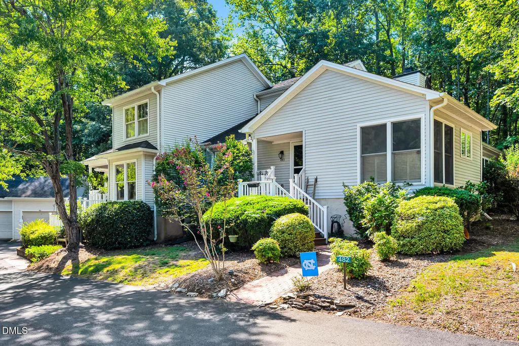 482 Beechmast, Pittsboro