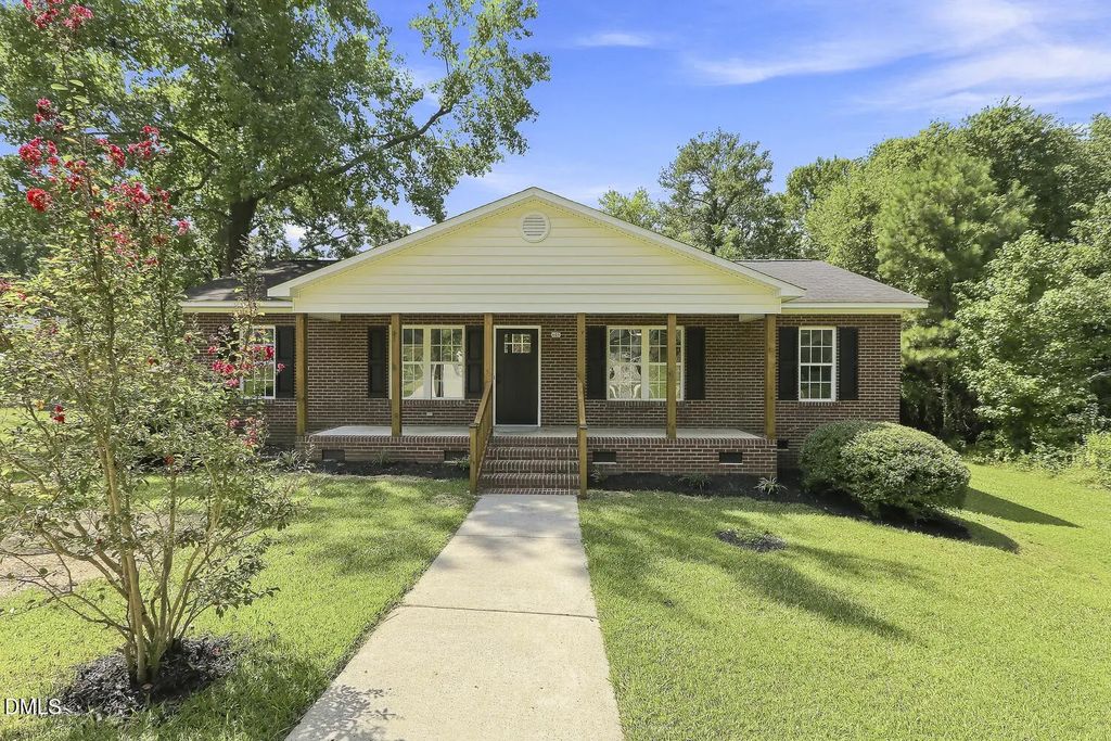408 Crestview Street, Sanford