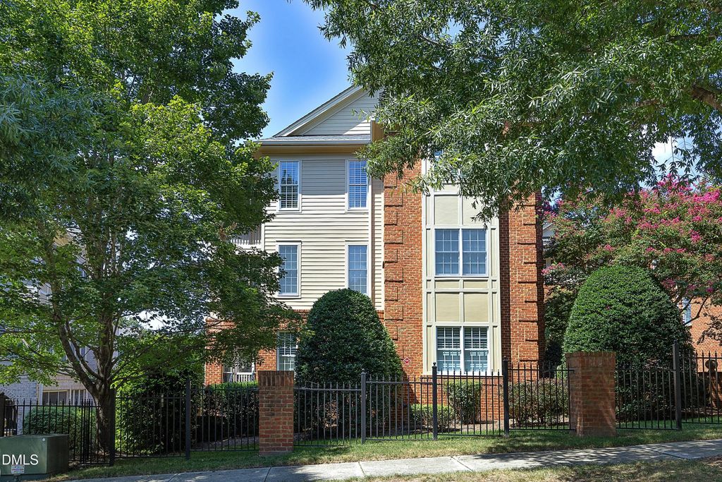 431 W Barbee Chapel Road, Chapel Hill