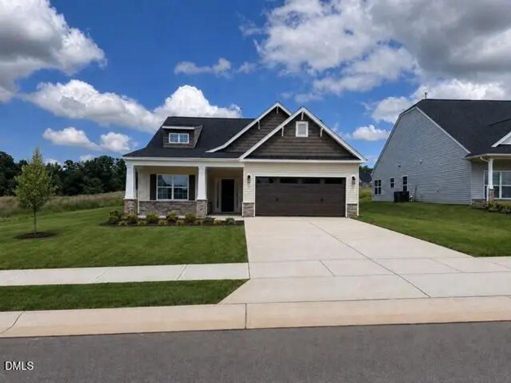 211 Wildwood Lane, Graham
