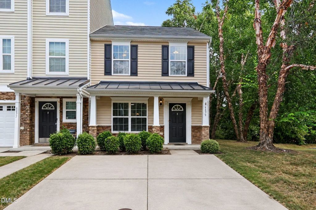 8879 Thornton Town Place, Raleigh