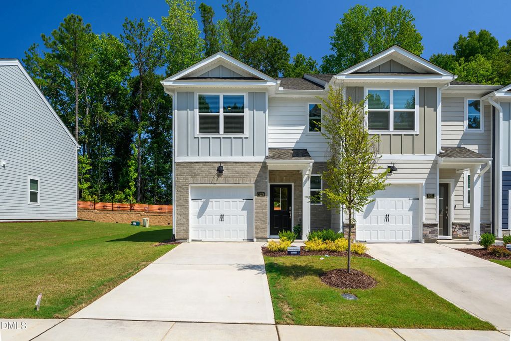 5229 Red Crimson Drive, Willow Springs