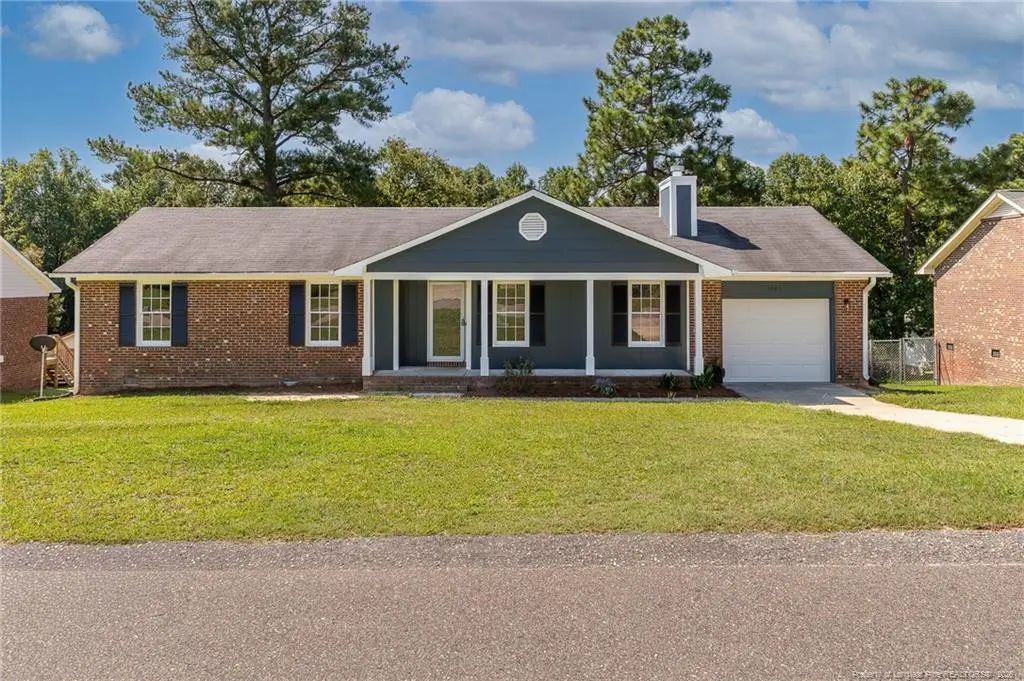 7585 Fox Fern Drive, Fayetteville