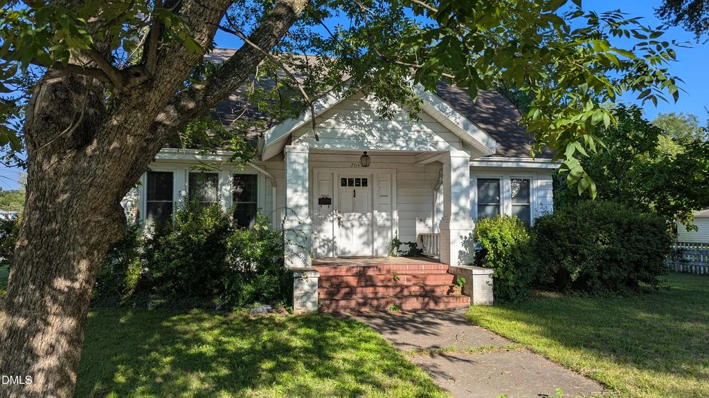 204 Gilmer Street, Burlington