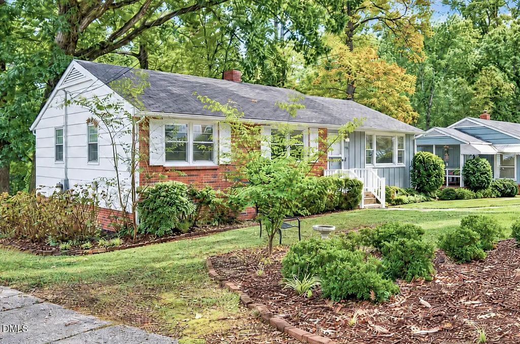 2126 Woodview Drive, Raleigh