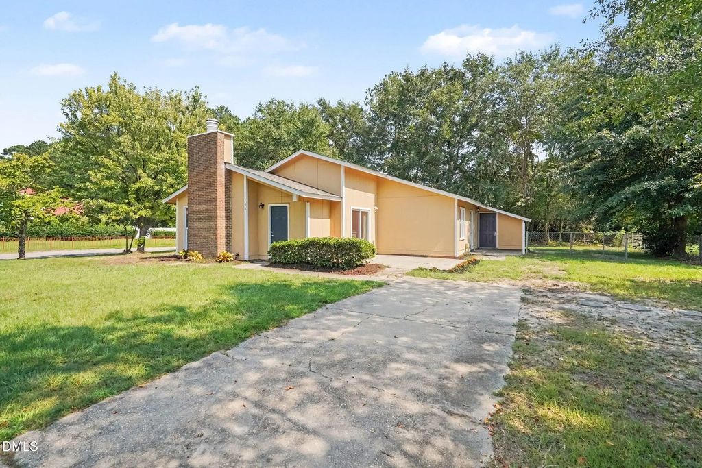 108 Deerfield Drive, Spring Lake
