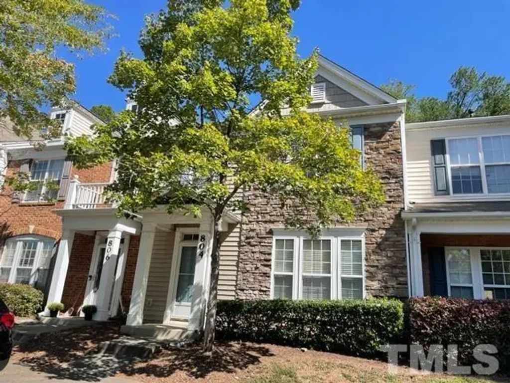 804 Walnut Woods Drive, Morrisville