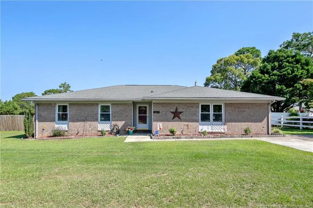 6201 Stoney Point Loop, Fayetteville