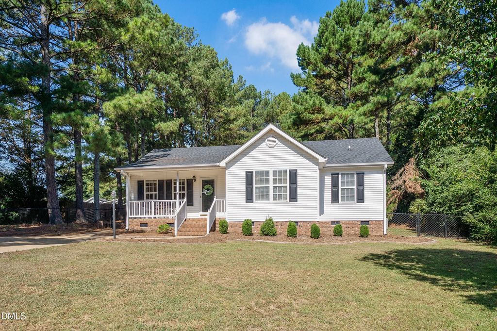 41 Starcroft Drive, Fuquay Varina