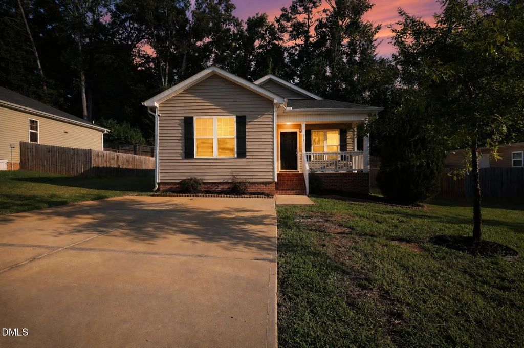 118 Volunteer Street, Garner