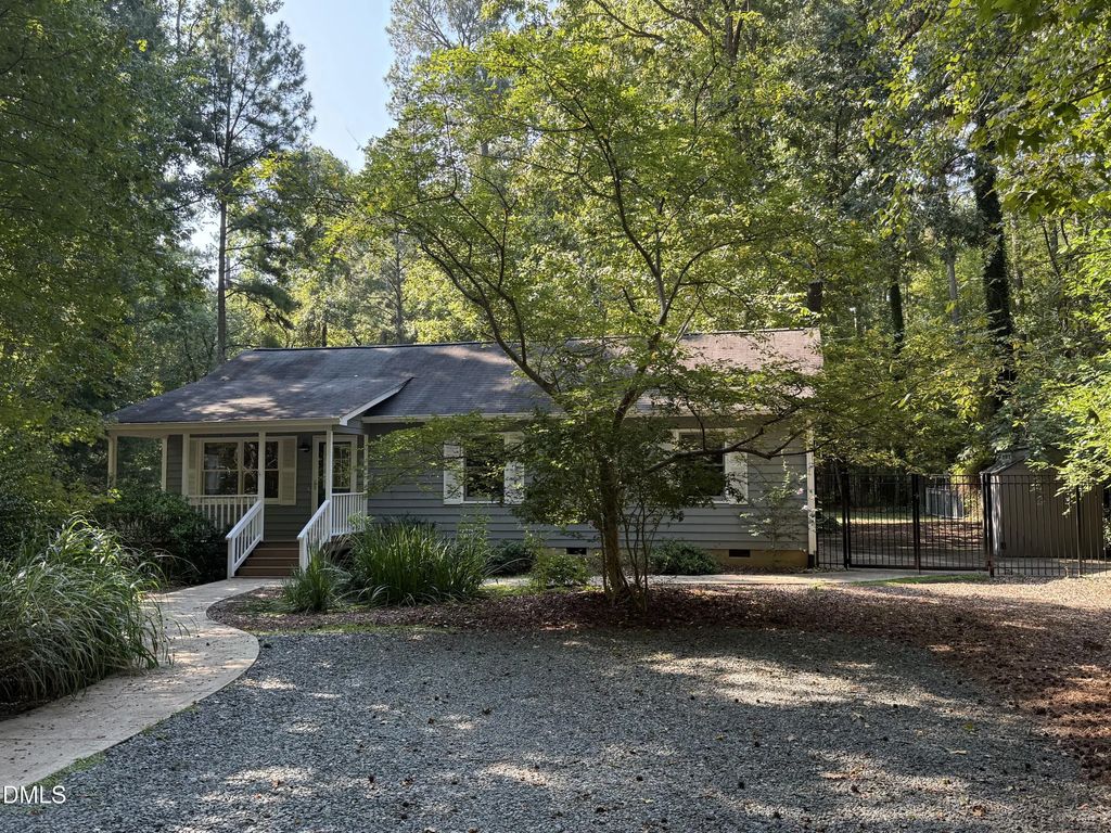 137 B Windsor Circle, Chapel Hill