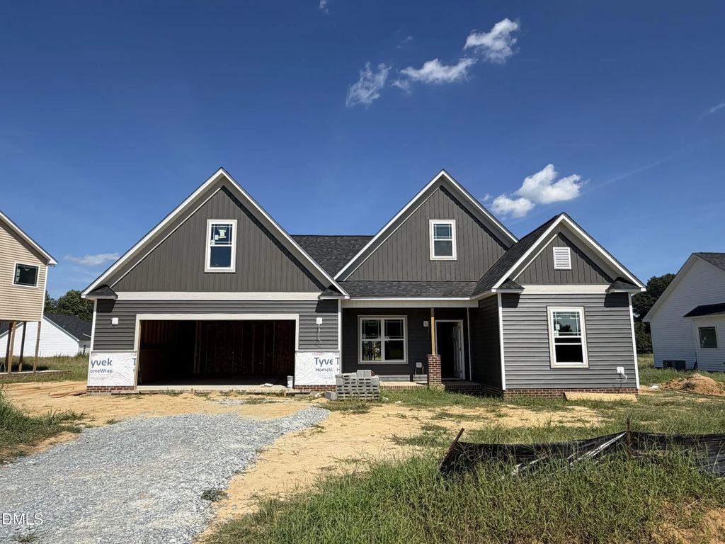 104 Bernie Drive, Selma