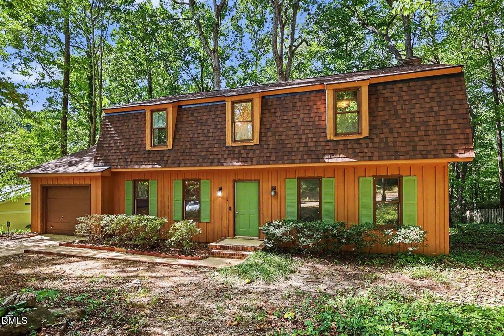 6213 Lakerun Court, Raleigh