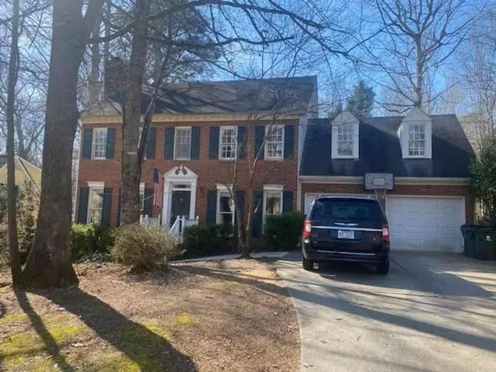 1005 New Dover Road, Apex