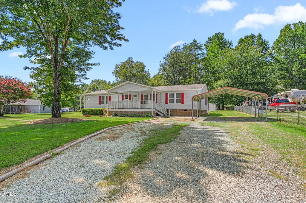1418 William Riley Road, Efland