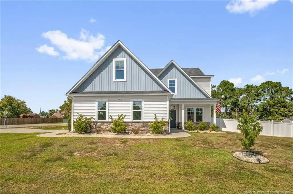 220 Nairn Street, Fayetteville