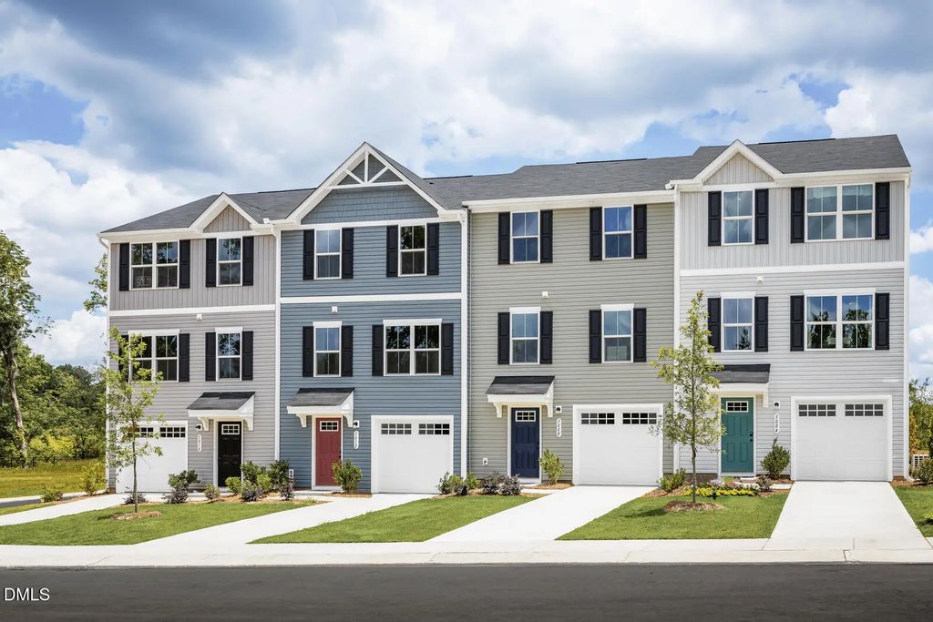 589 Wheatland Country Road, Raleigh