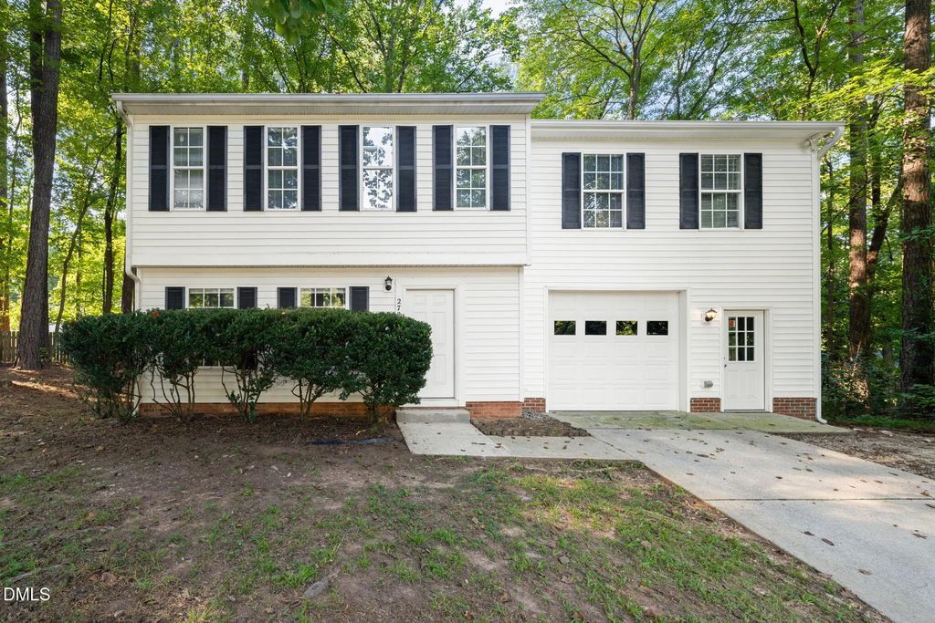 2729 Goshawk Lane, Raleigh