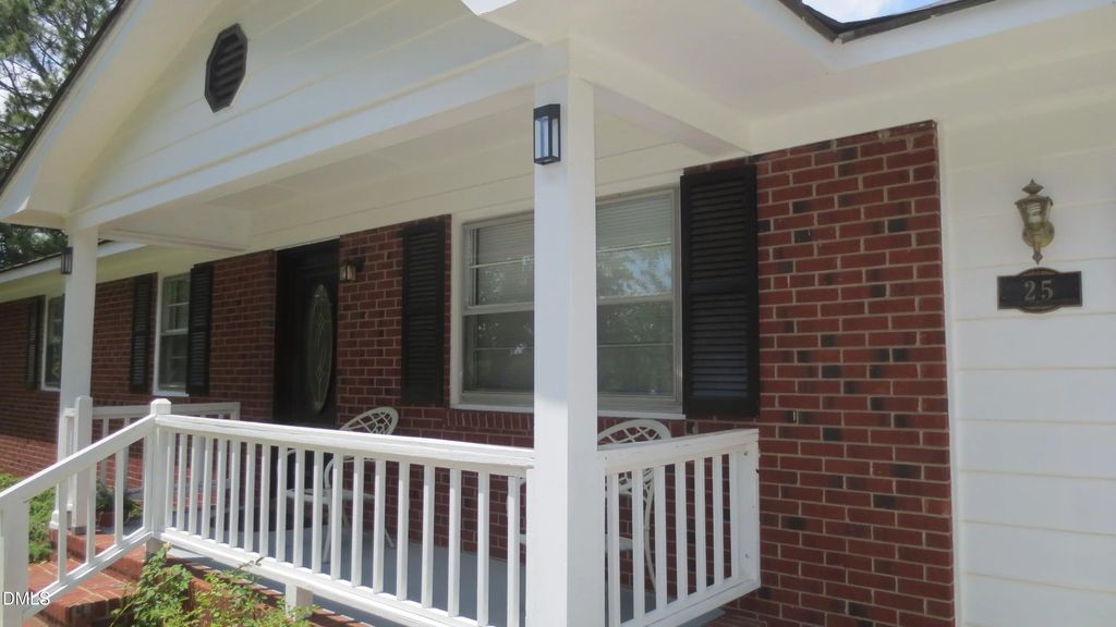 25 E North Street, Angier