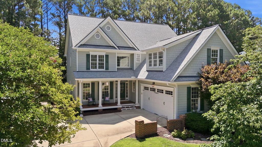 215 Lansbrooke Lane, Apex
