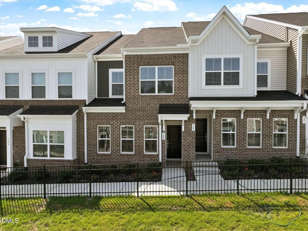 129 Blue Melody Avenue 256, Garner