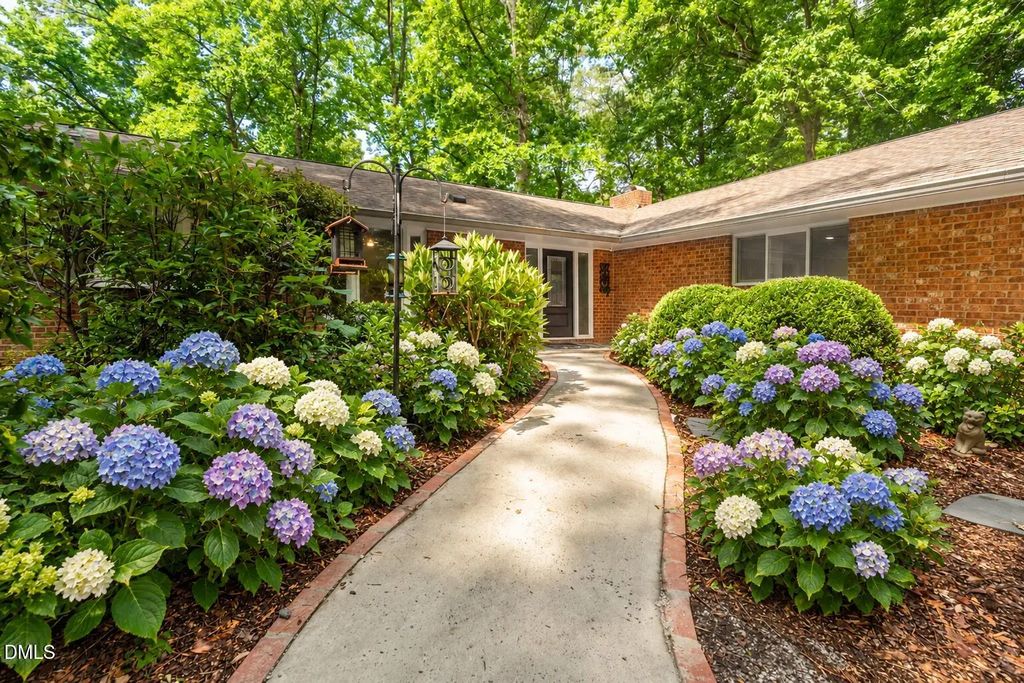 508 Hawthorne Lane, Chapel Hill