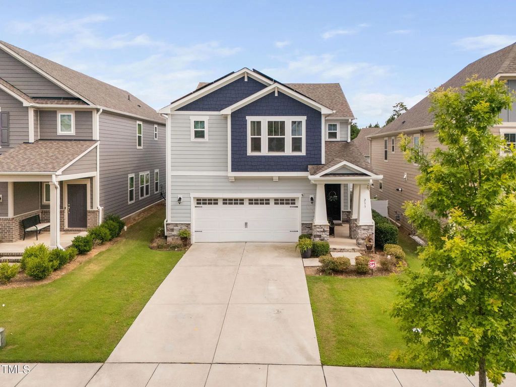 233 Sage Oak Lane, Holly Springs