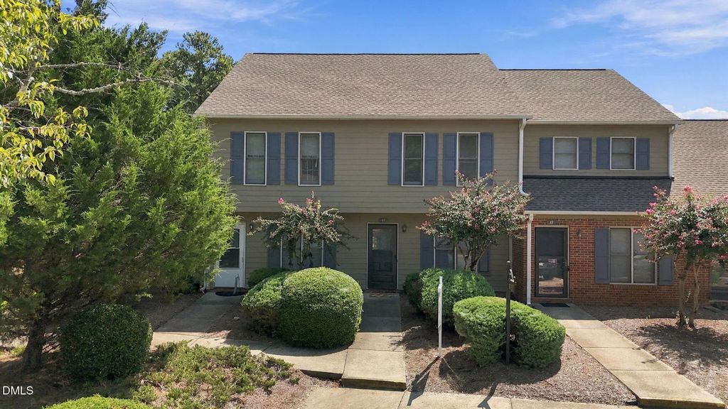 45 Justin Court, Durham