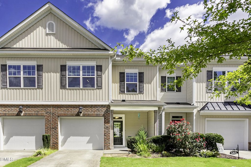 561 Summit Trail Drive, Hillsborough