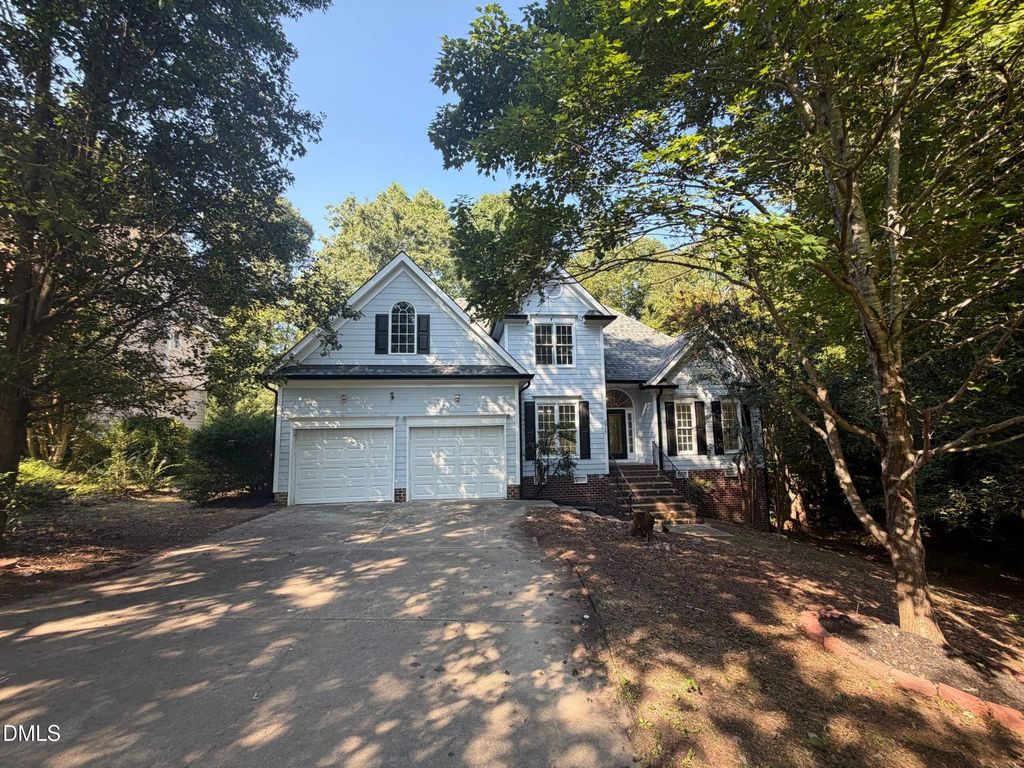 2916 Woodslope Drive, Raleigh