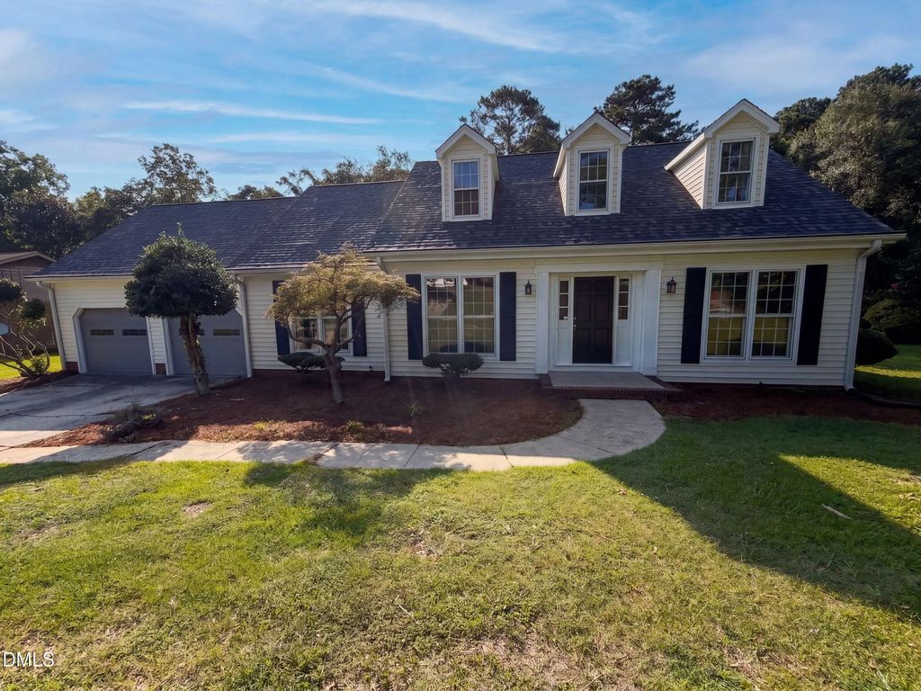 2337 Rolling Hill Road, Fayetteville