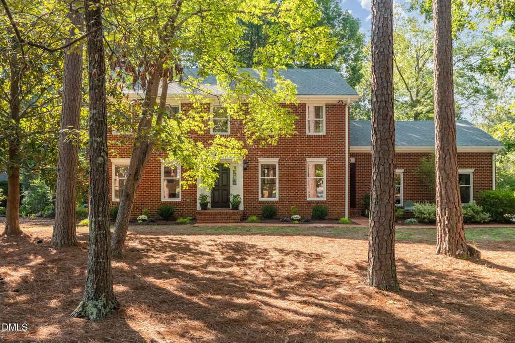 6929 Knotty Pine Drive, Chapel Hill