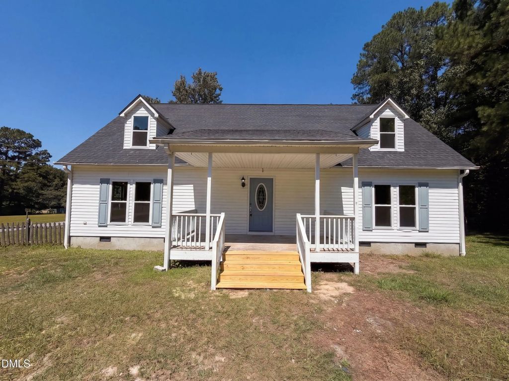 3752 Swanns Station Road, Sanford