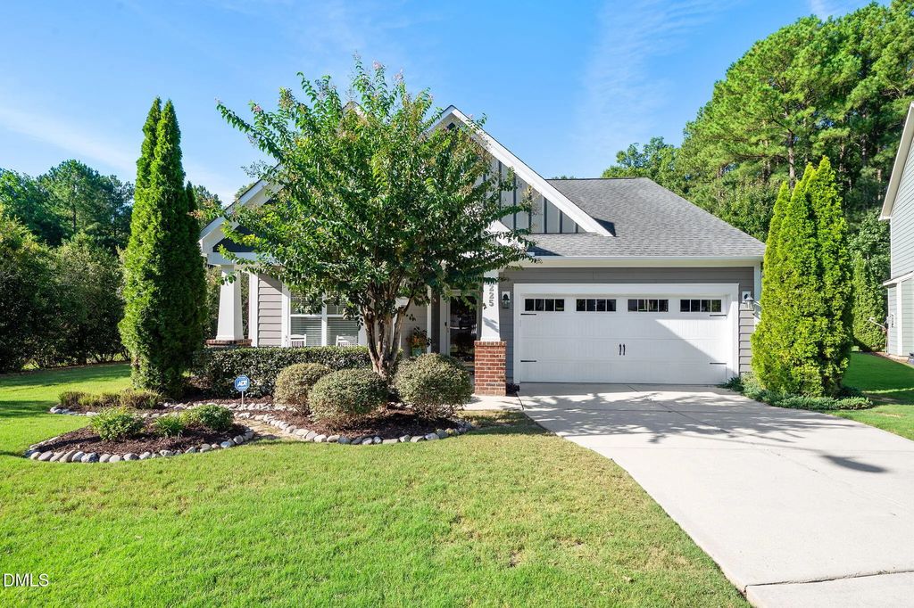 225 Aldenwood Place, Apex