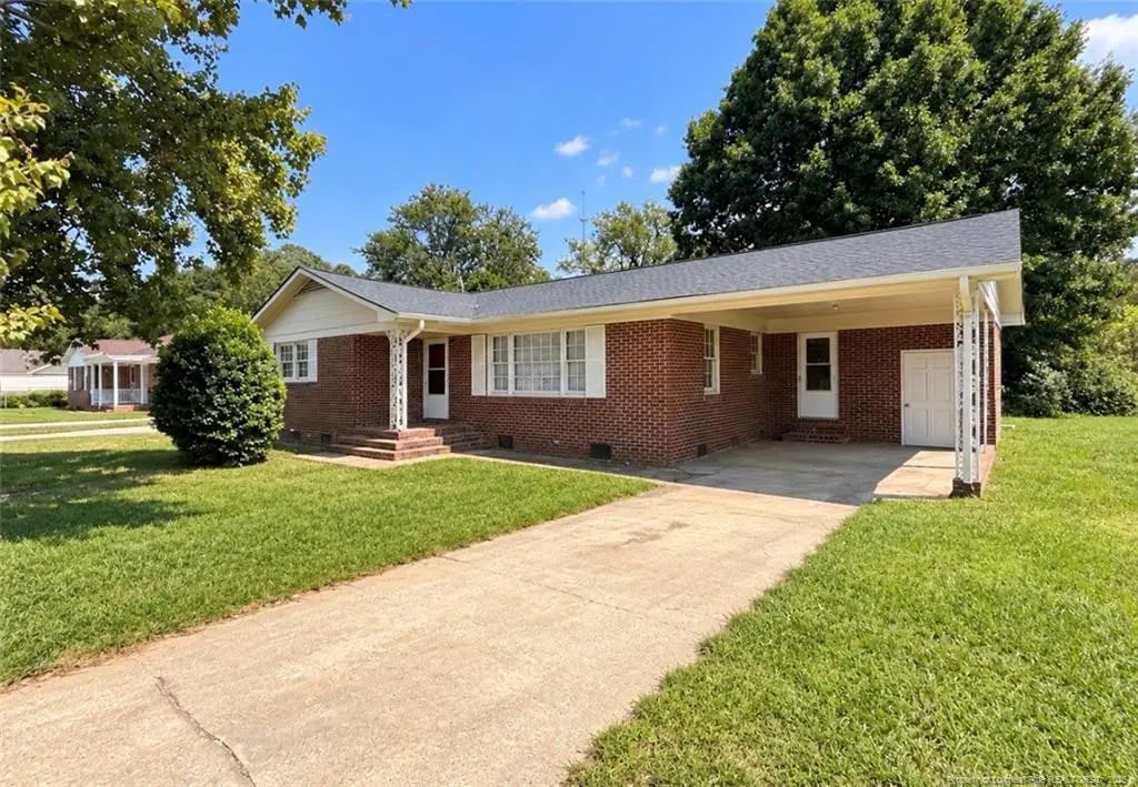 16941 Wagram Road, Laurinburg
