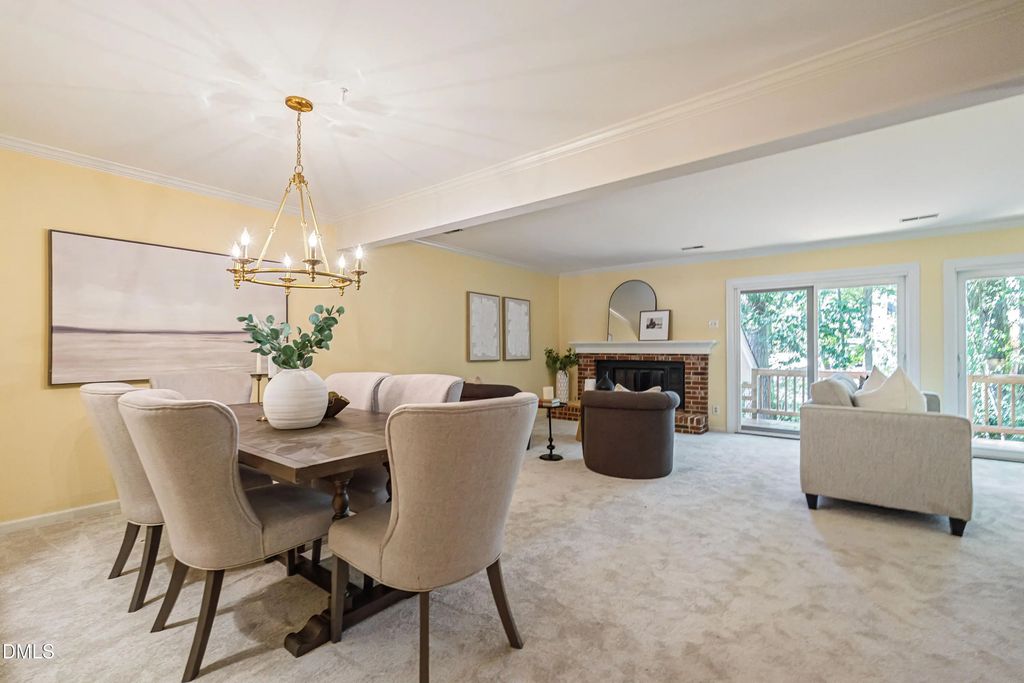 1523 Woodcroft Drive, Raleigh