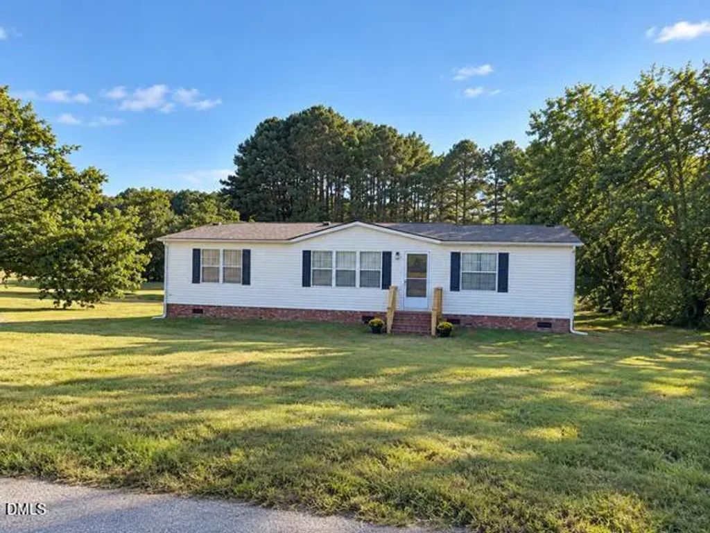 112 Julio Lane, Garner