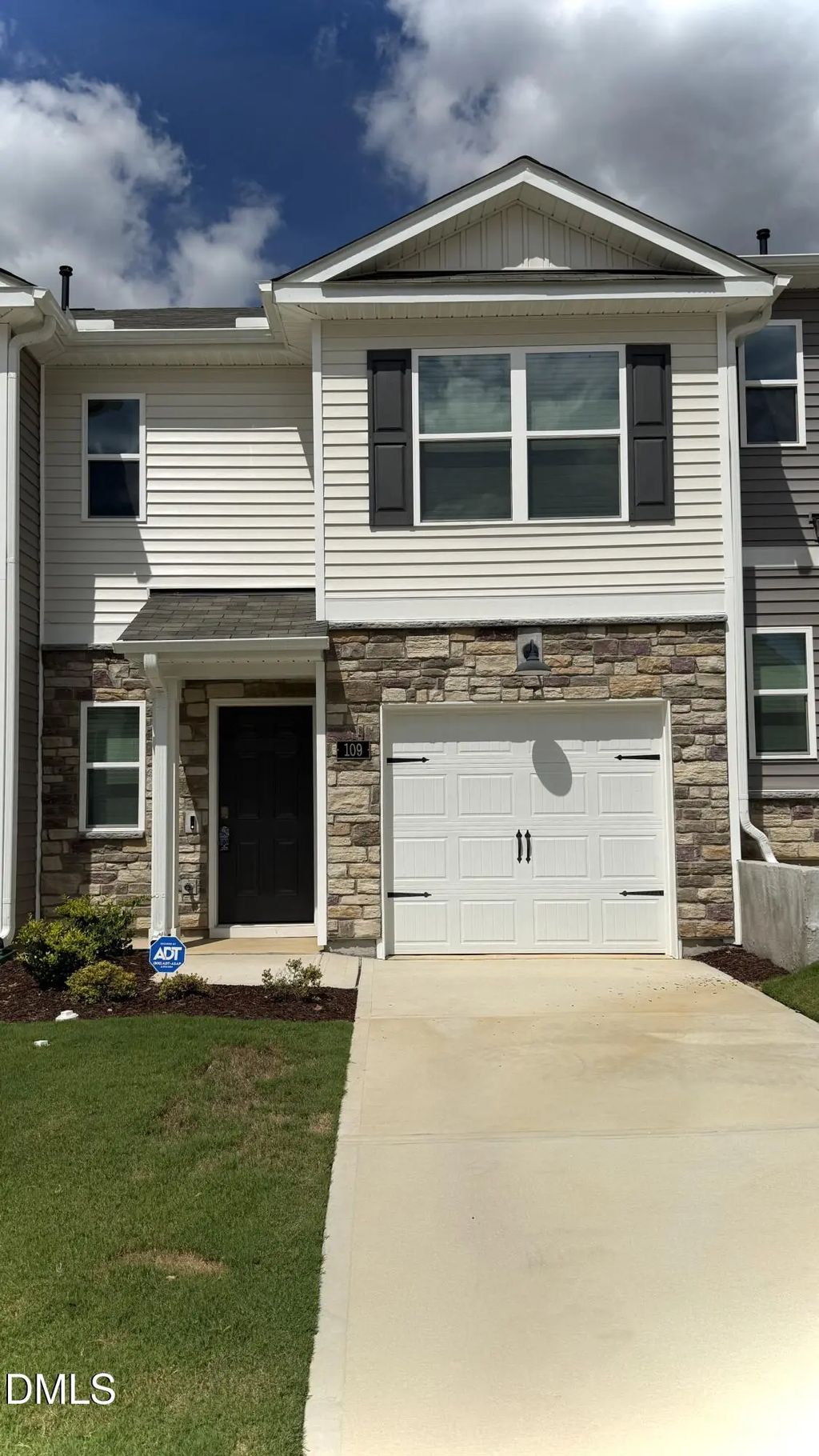 109 Clementine, Sanford